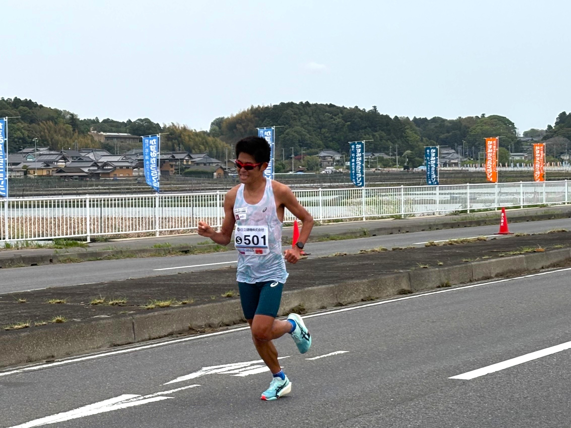 かすみがうらマラソン2025で滑和也が2位！│作.AC北海道